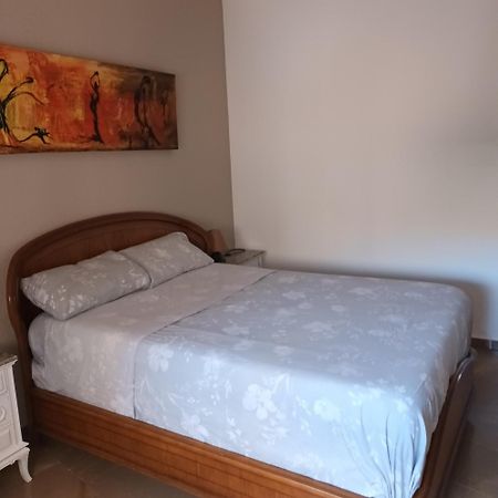 Piso En El Centro De Granada Con Garaje Incluido Gratis Apartment Exterior photo